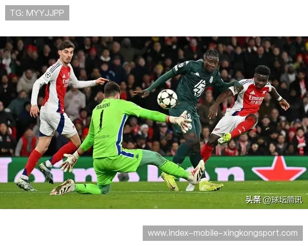 阿森纳萨卡连过三人爆射破网，枪手右路彻底打穿