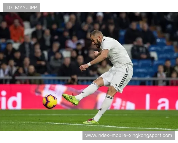 本泽马单刀破门冷静如常